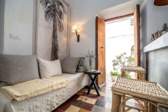 Tarifabeachhouses-Casa-El-Frances-Historic-Old-Town-Tarifa-10