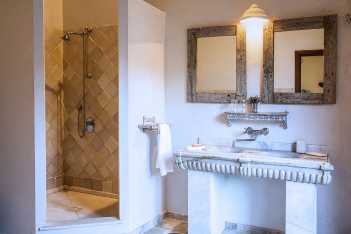 Tarifabeachhouses-Honeymoon-Suite-In-Andalusian-Farmhouse-Tarifa-05