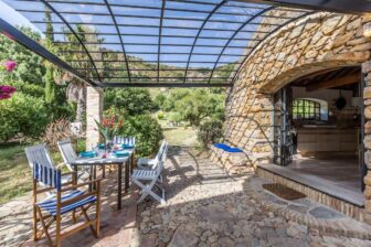 Tarifabeachhouses-Saladeviciosa-23.jpg
